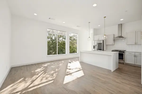 2103 Bennett Avenue #60, Dallas, TX 75206