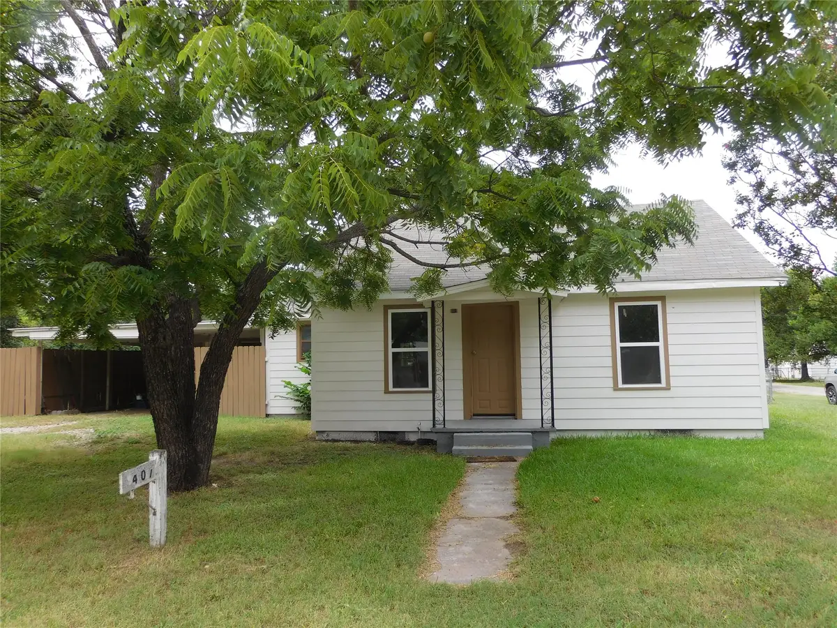 407 NE 4th Street, Hubbard, TX 76648 - #1