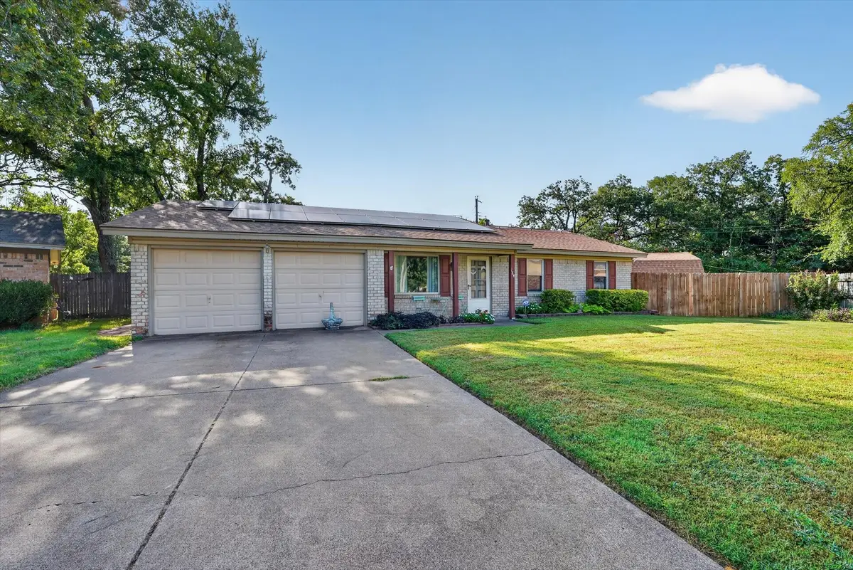 184 Oakhurst Drive, Bedford, TX 76022 - #1