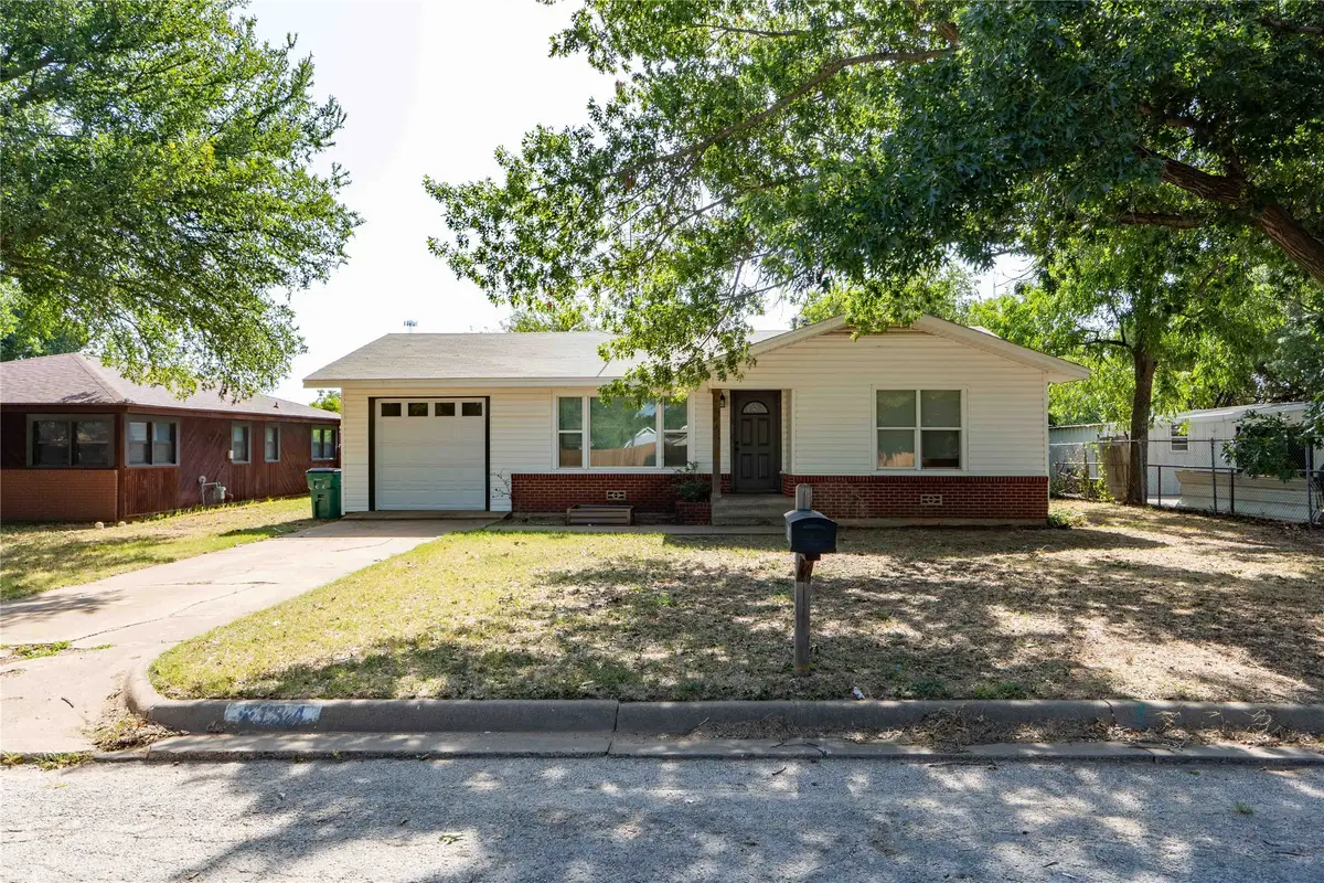 514 Mcconnell Street, Jacksboro, TX 76458 - #1
