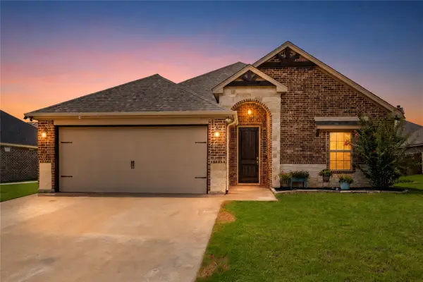 205 Harp Avenue, Godley, TX 76044