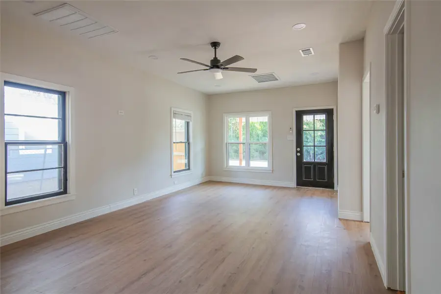 311 Throckmorton, Weatherford, TX 76086 - #3