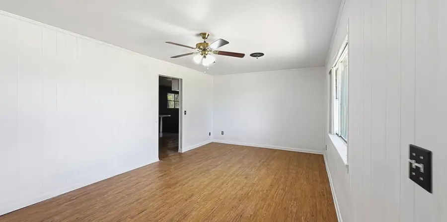 902 S Us Highway 281, Evant, TX 76525 - #3