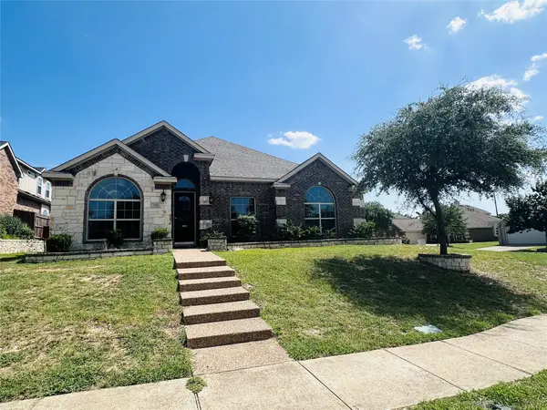 702 Carolyn T Hunt Drive, Cedar Hill, TX 75104