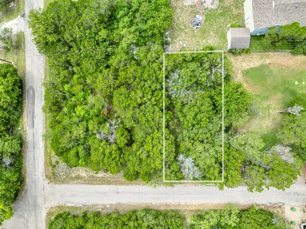1725 Hitching Post, Granbury, TX 76049