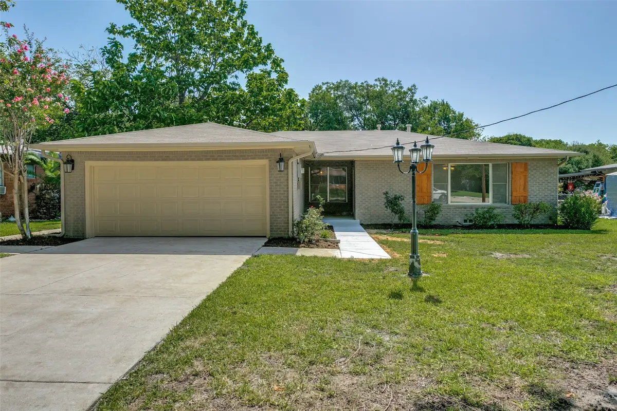 1021 Usher Street, Benbrook, TX 76126 - #1