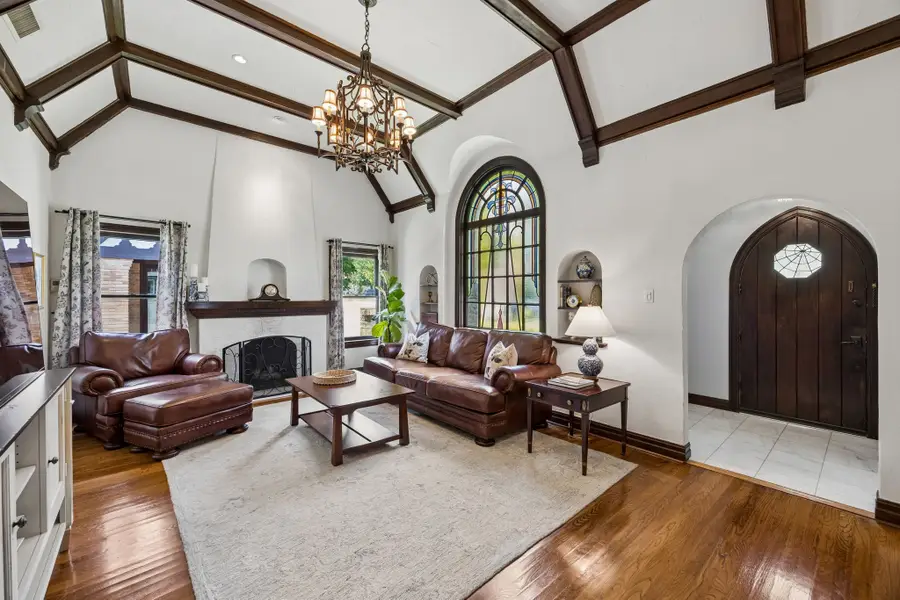 5542 Mccommas Boulevard, Dallas, TX 75206 - #2