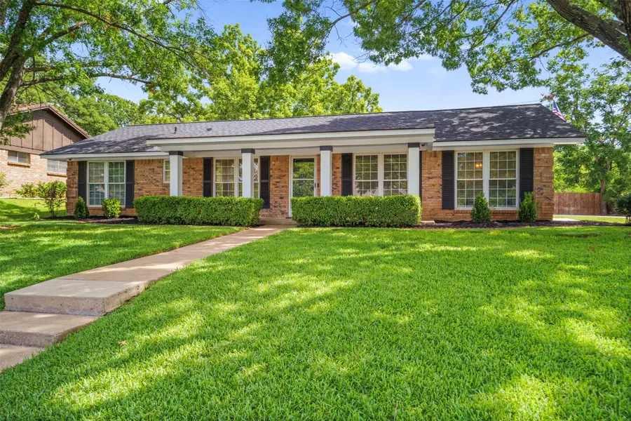 409 Summit Ridge Drive, Euless, TX 76039 - #2