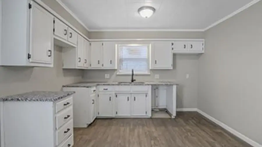 900 W Nelson Street, Denison, TX 75020 - #2