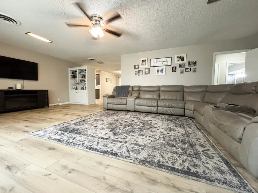 305 Rock Street, Bowie, TX 76230 - #3