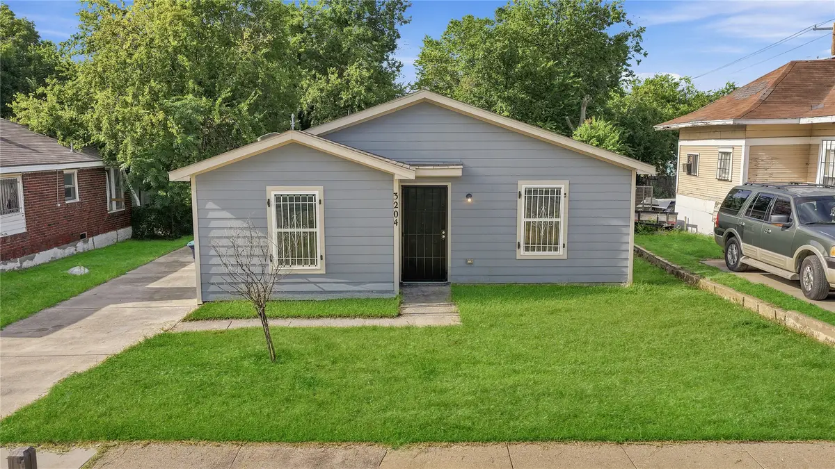 3204 Avenue L, Fort Worth, TX 76105 - #1