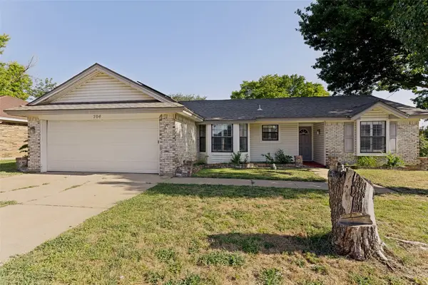 704 Short Street, Saginaw, TX 76179