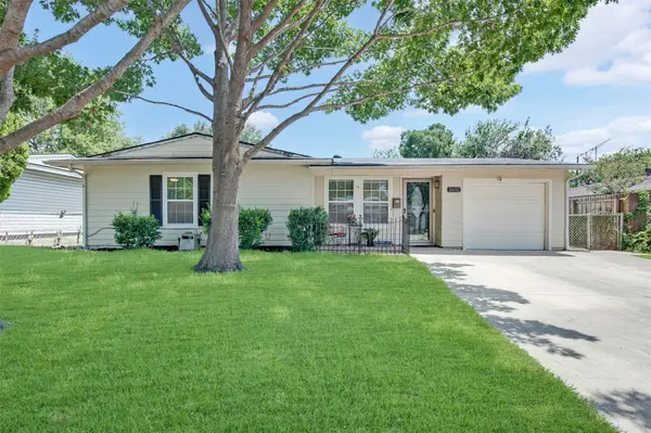 2632 Wicker Avenue, Farmers Branch, TX 75234