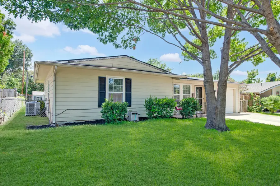 2632 Wicker Avenue, Farmers Branch, TX 75234 - #2