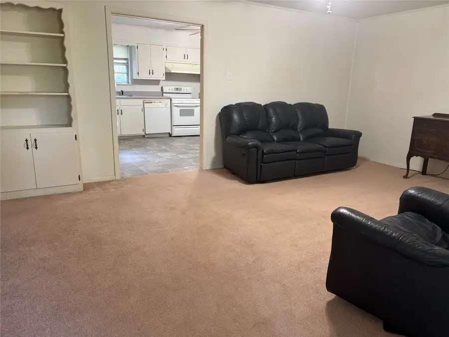 307 S Avenue P, Clifton, TX 76634 - #3