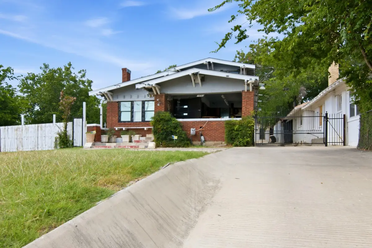 2929 E Lancaster Avenue, Fort Worth, TX 76103 - #1