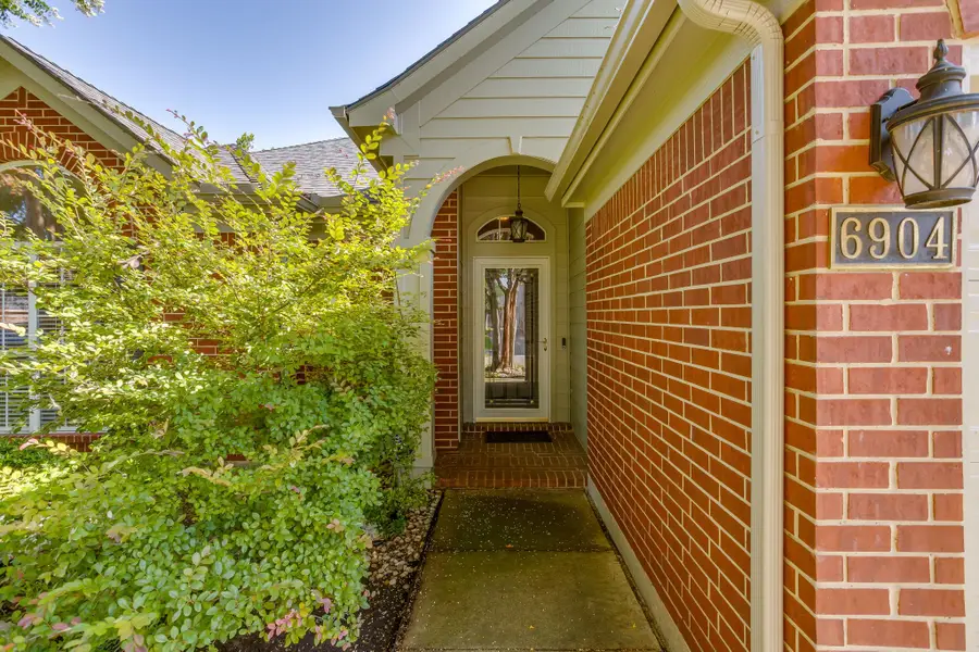 6904 Spring Valley Way, Fort Worth, TX 76132 - #3