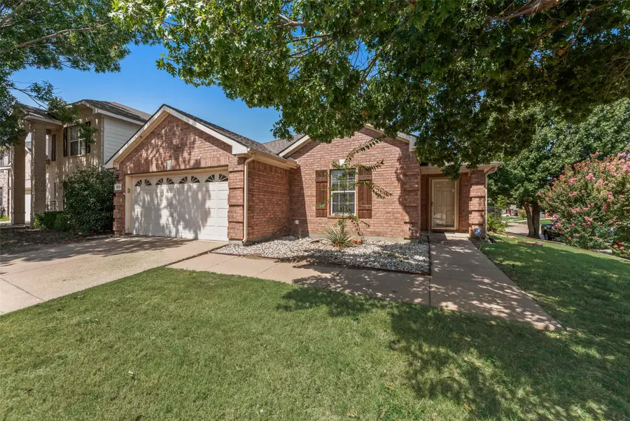 13513 Lost Spurs Road, Northeast Tarrant, TX 76262 - #2