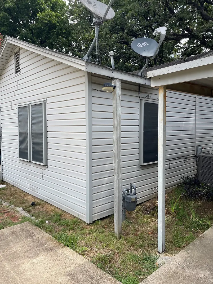 5801 Estes Avenue, Forest Hill, TX 76119 - #3