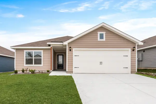 10105 Throttle Lane, Fort Worth, TX 76131