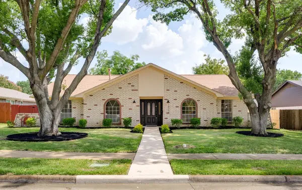 1422 Lincoln Drive, Carrollton, TX 75006