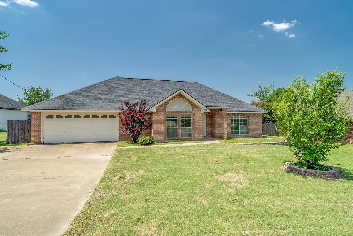 3907 Frisco Circle, Granbury, TX 76048 - #1