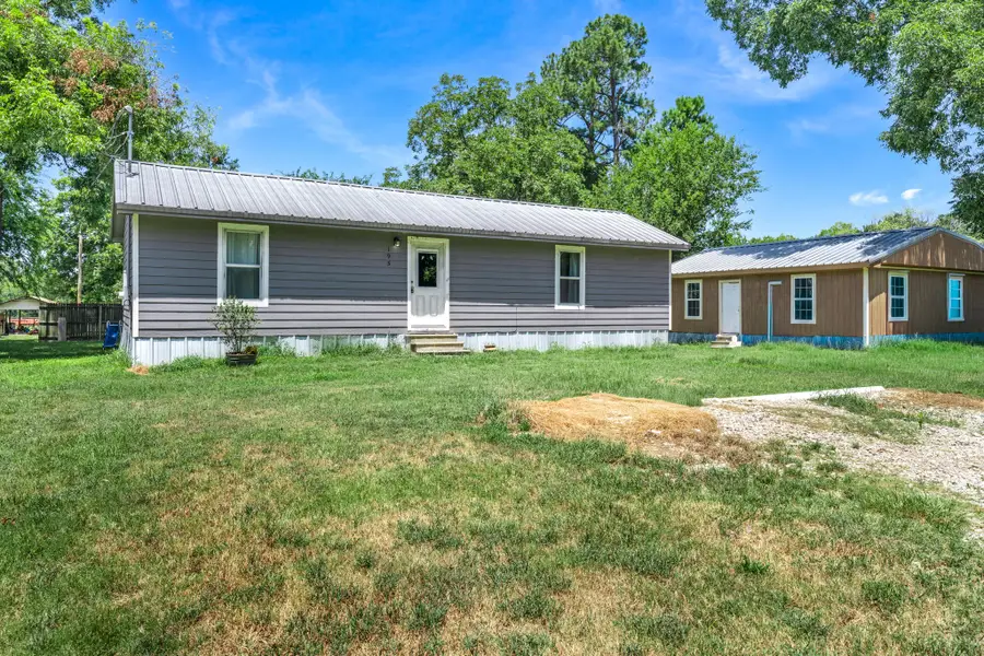 195 N Wood Street, Emory, TX 75440 - #2