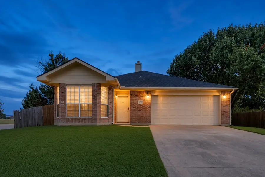 3155 Ponds Edge Trail, Grand Prairie, TX 75052 - #2
