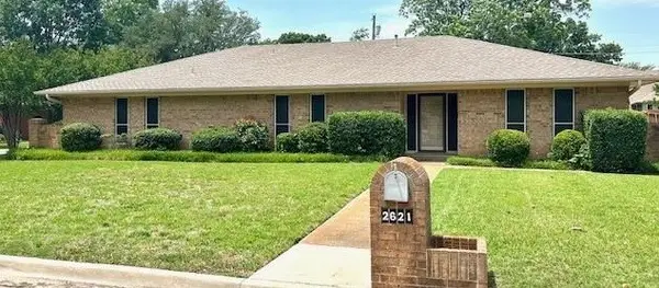 2621 Picadilly Lane, Denton, TX 76209