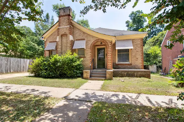 106 N College Street, Marshall, TX 75670