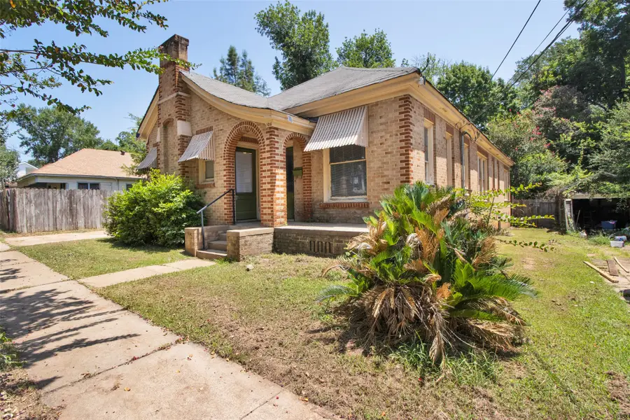 106 N College Street, Marshall, TX 75670 - #2