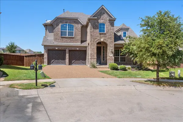 701 Auburn Court, Savannah, TX 76227