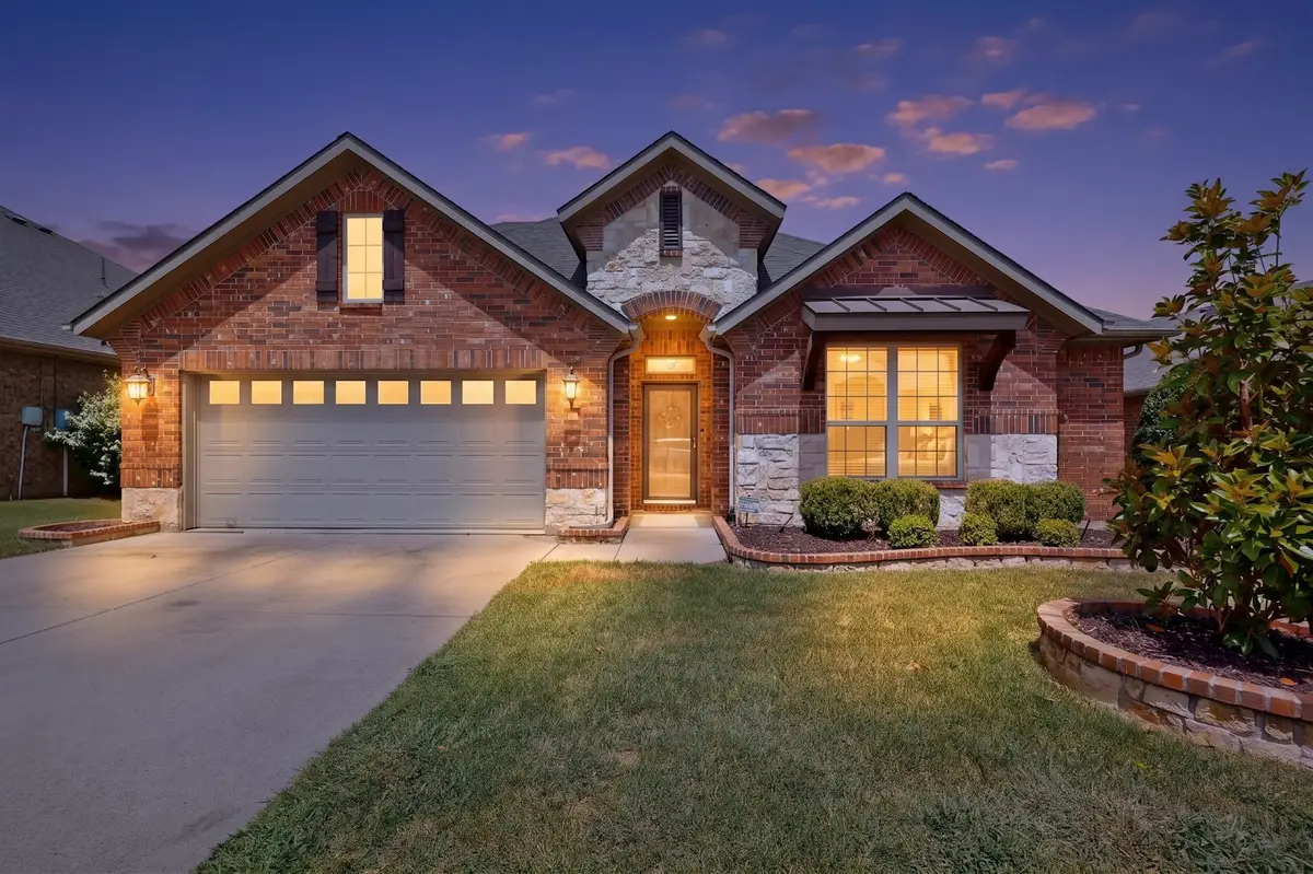 9215 Moon River Court, Arlington, TX 76002 - #1