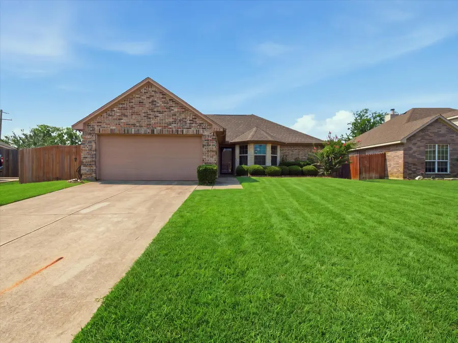729 Countryside Drive, Aubrey, TX 76227 - #2