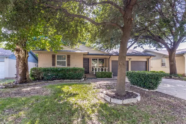 8935 Boundbrook Avenue, Dallas, TX 75243