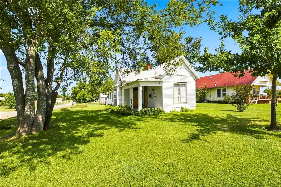 501 N Mignonette Street, Kosse, TX 76653 - #2