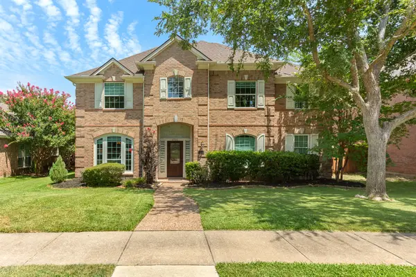 8900 High Meadows Drive, Plano, TX 75025