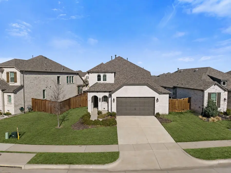 1825 Pelham Drive, Aubrey, TX 76227 - #2