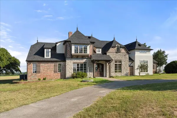 1442 County Road 313 E, Tyler, TX 75706