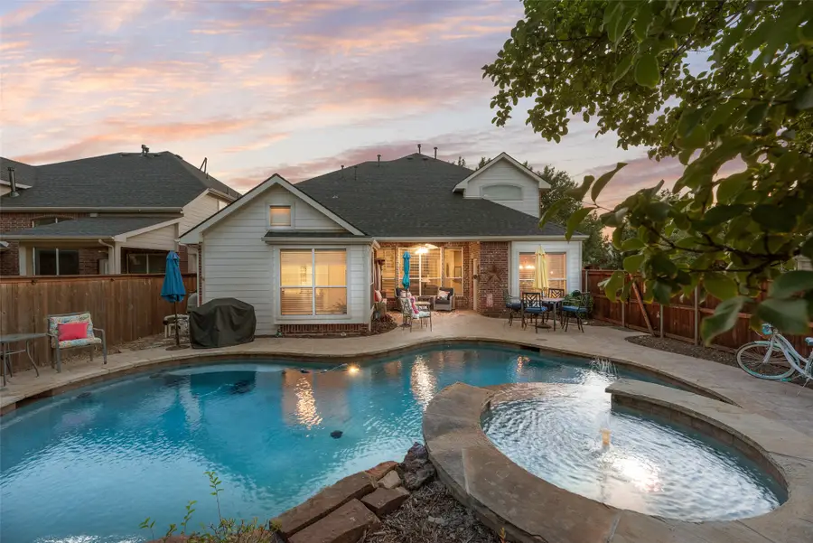 1660 Meadows Avenue, Lantana, TX 76226 - #2