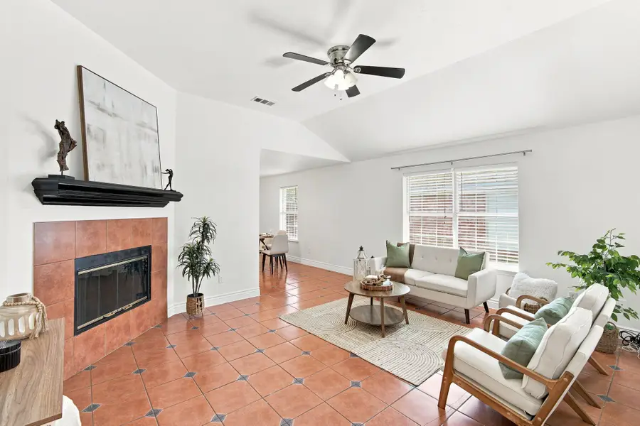 2534 Las Villas Avenue, Dallas, TX 75211 - #2