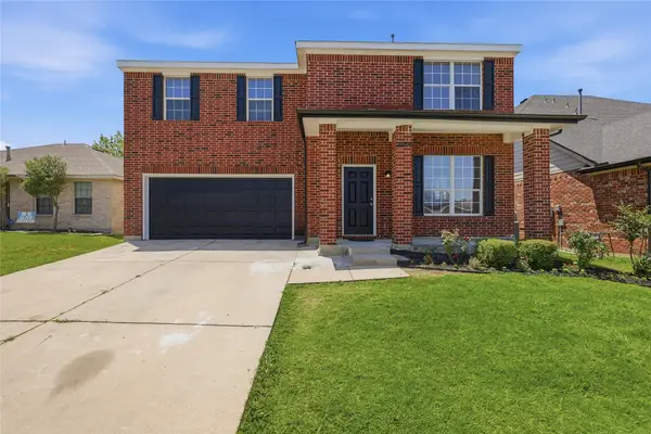 7104 Starwood Drive, Fort Worth, TX 76137