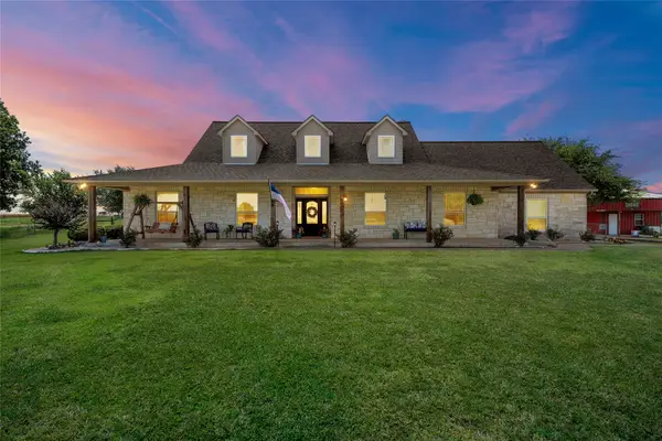 2765 Pleasant Run Road, McGregor, TX 76657