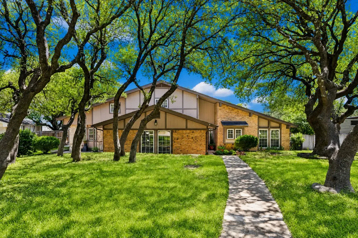 7504 Canyon Crest Court, Fort Worth, TX 76179 - #1