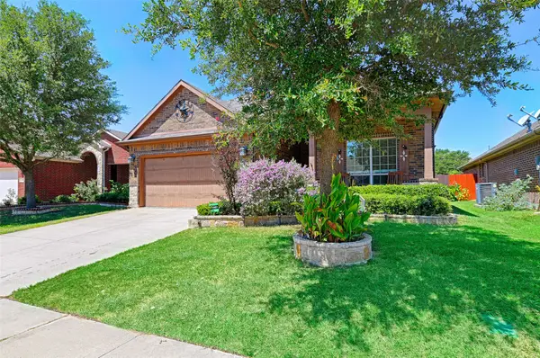 13149 Red Robin Drive, Fort Worth, TX 76244