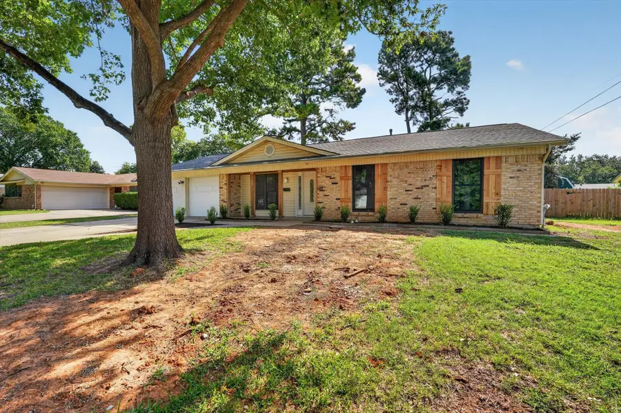 412 Apple Blossom Lane, Hurst, TX 76053 - #3