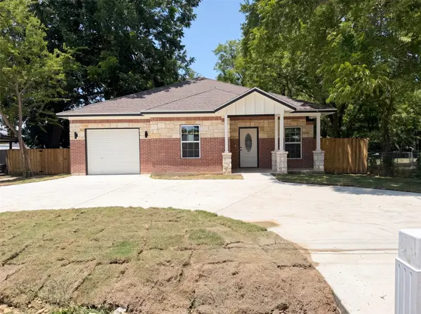 922 Gibbard Avenue, Wills Point, TX 75169