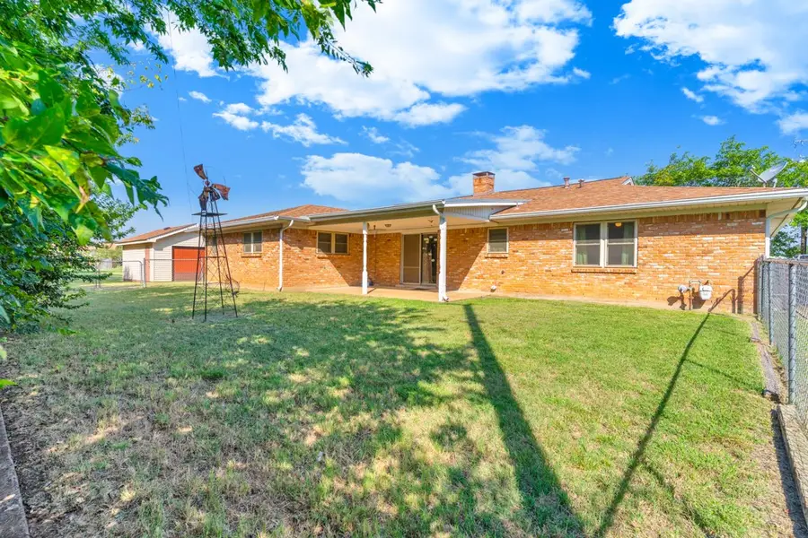401 S Beverly Street, Crowley, TX 76036 - #3