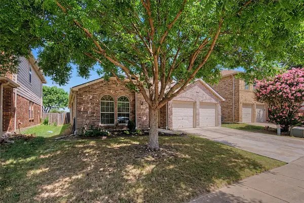 9225 Comanche Ridge Drive, Fort Worth, TX 76131