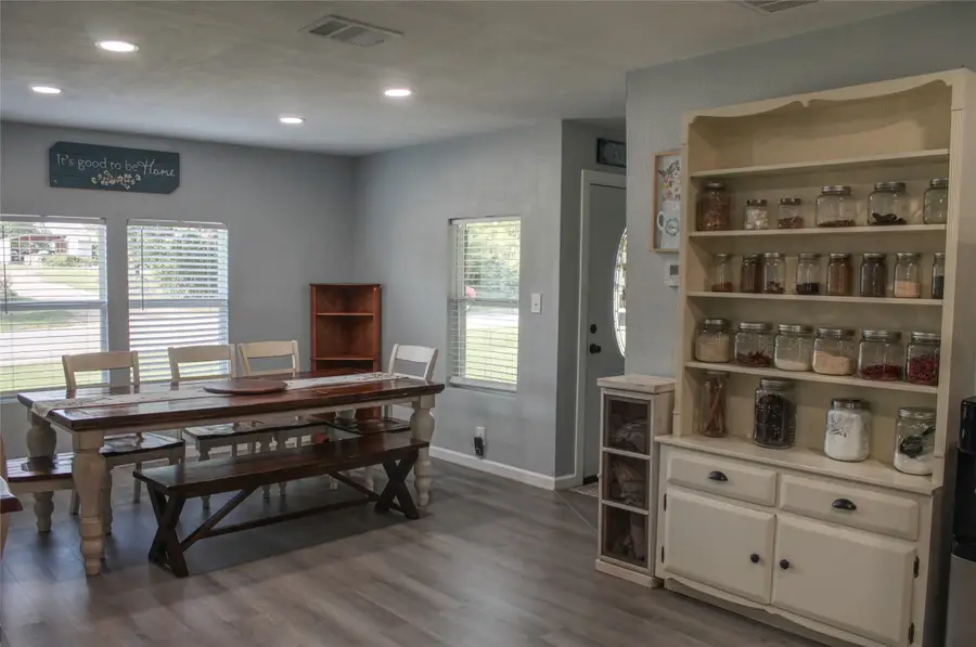 941 Central Street, Albany, TX 76430 - #3